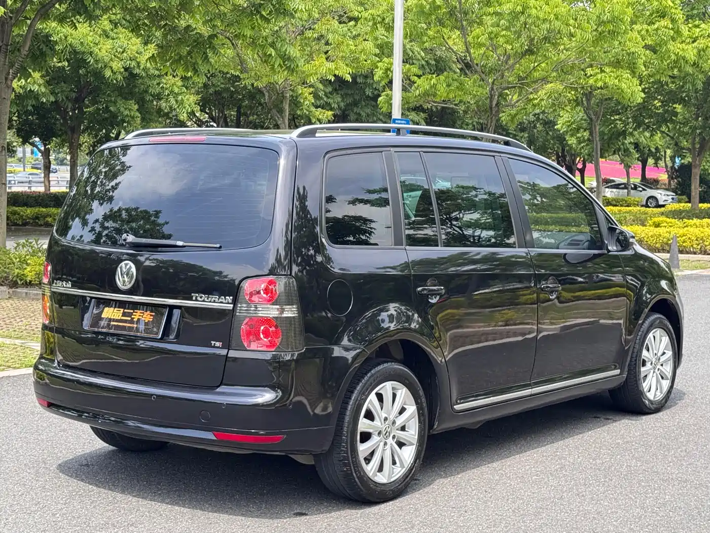 Volkswagen Touran 2013 1.4T DSG Brilliant Edition 5-seater фото 21