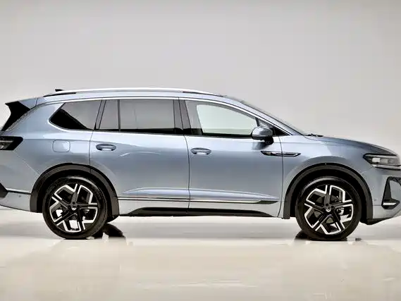 Volkswagen Talagon 2025 450TSI R-Line 6-Seater фото 8