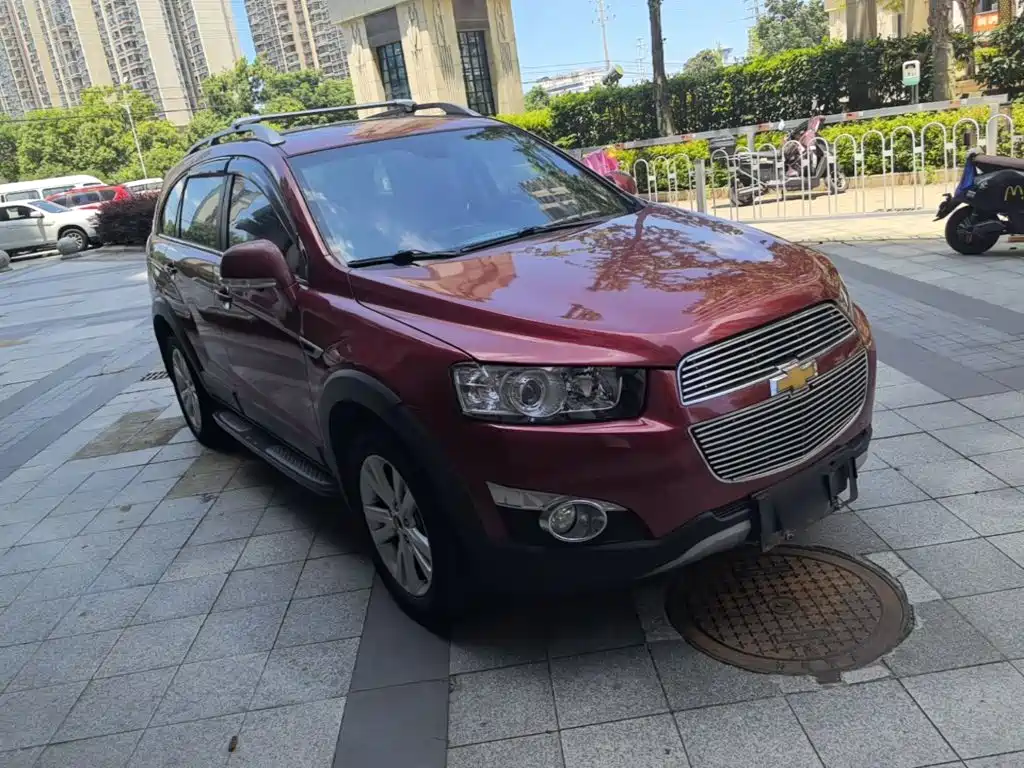 Chevrolet Captiva 2014 2014 2.4L 2WD Urban 7-seater