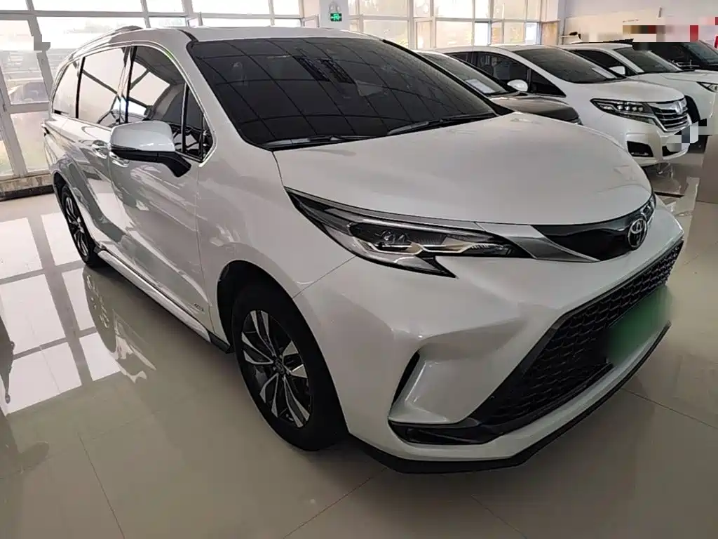 Toyota Granvia 2025 2024 2.5L Hybrid Luxury