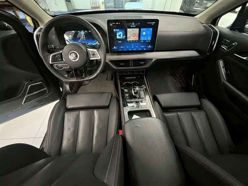 BYD Tang New Energy 2019 DM 2.0T Full-time 4WD Smart Connection Enjoy Edition 6-seater China VI фото 12