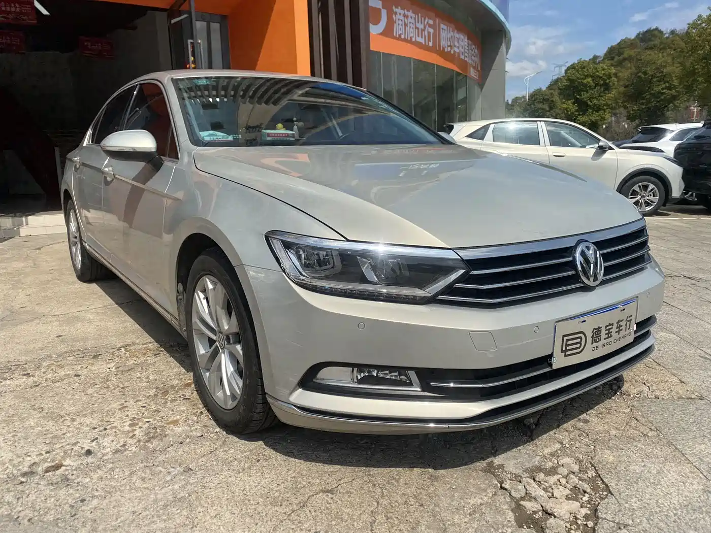 Volkswagen Magotan 2019 330TSI DSG Luxury Class China VI фото 3