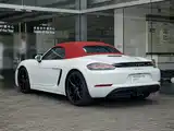 Photo 3 - Porsche 718