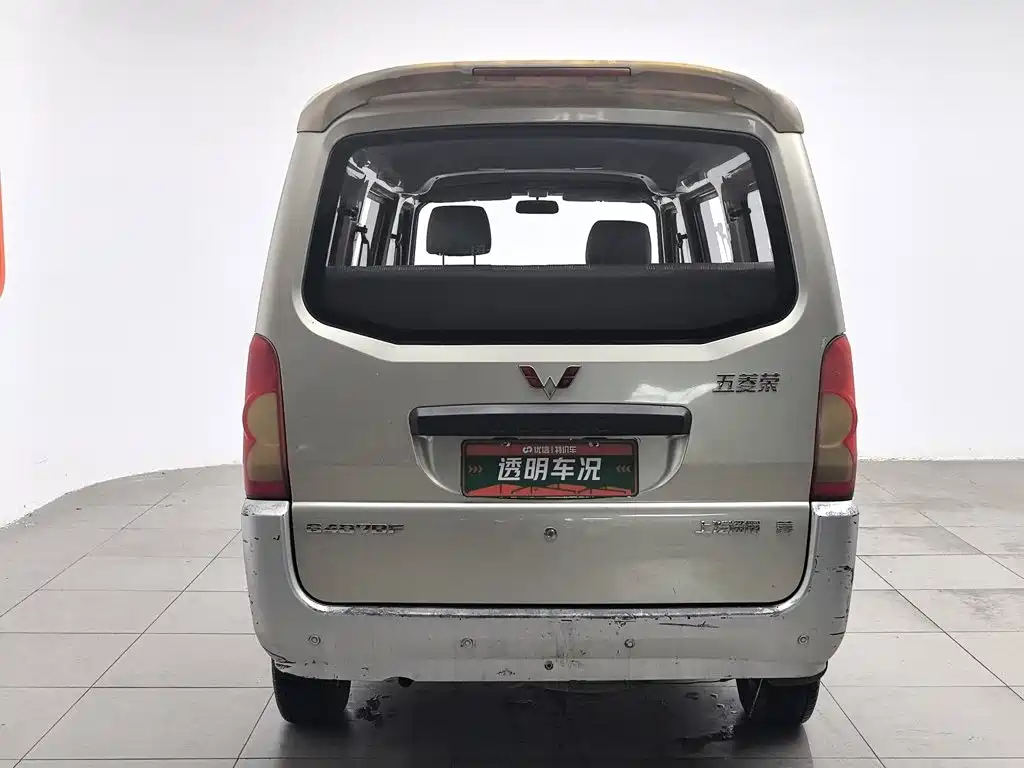 Wuling Motors Wuling Rongguang 2011 2011 1.2L Base Model