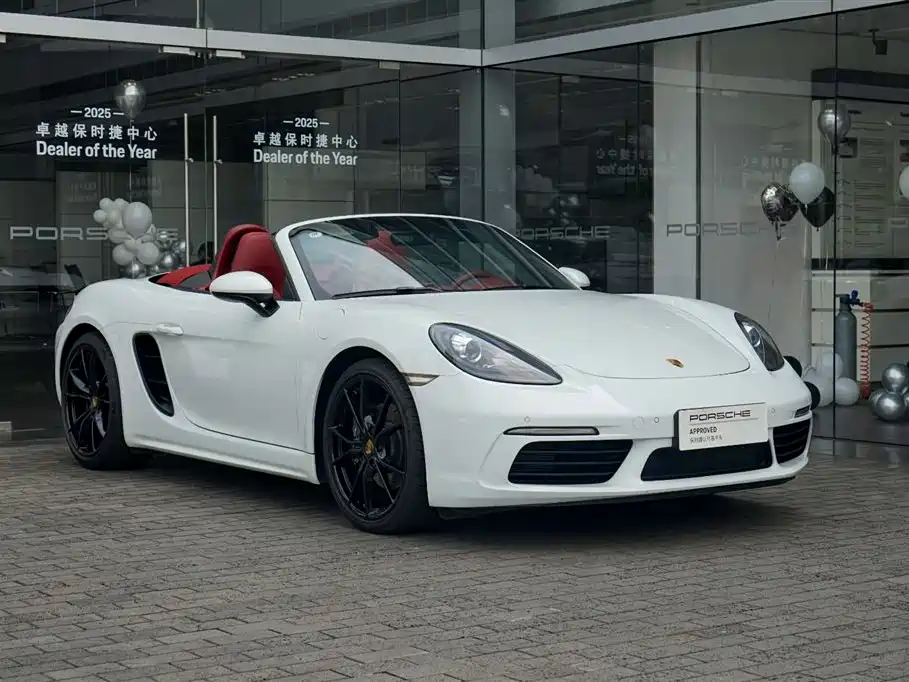 Photo 9 - Porsche 718