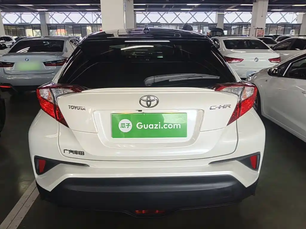 Toyota C-HR 2019 2020 Model 2.0L Leading