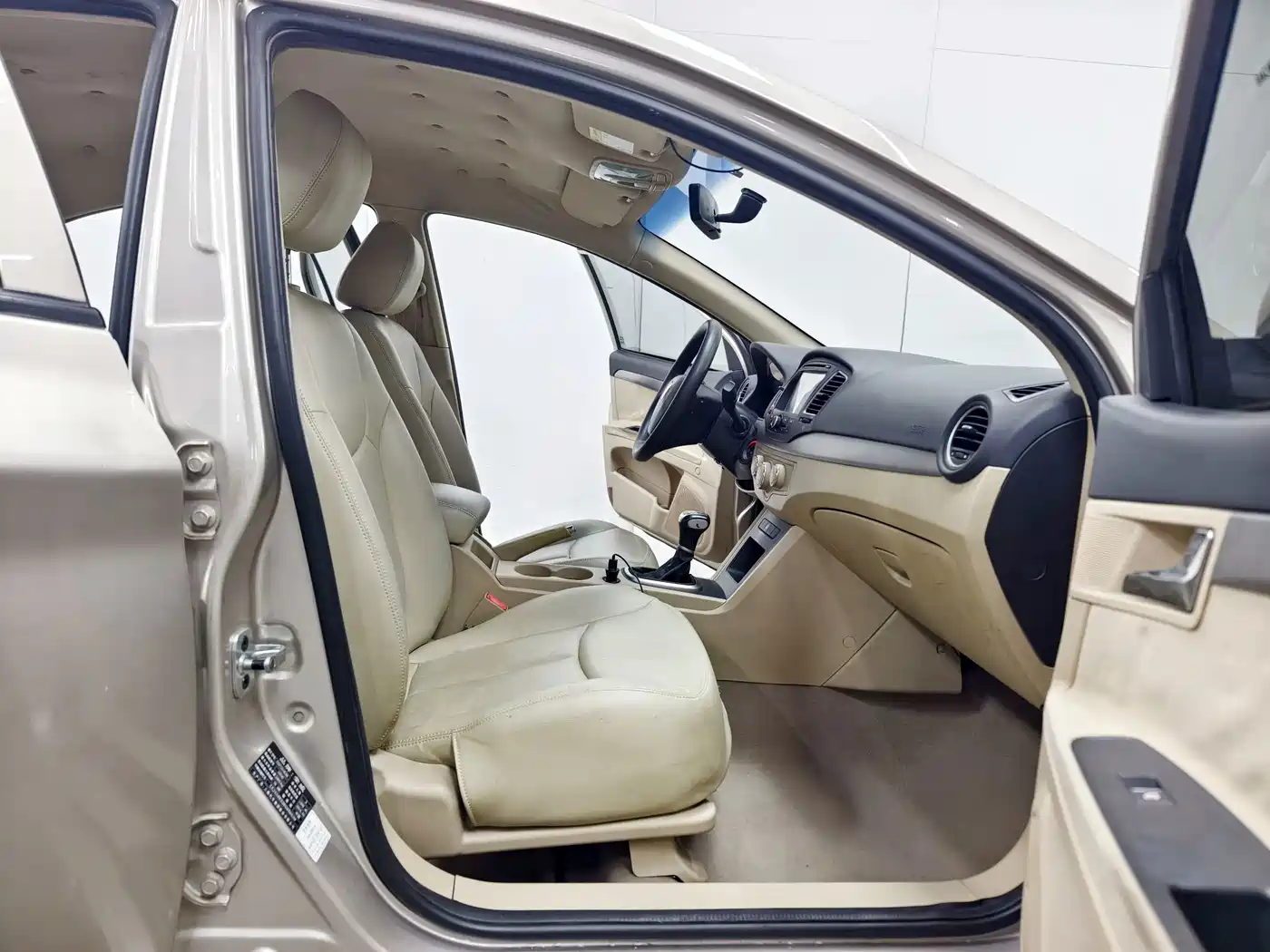 Roewe 350 2014 2014 1.5L Automatic Express Edition