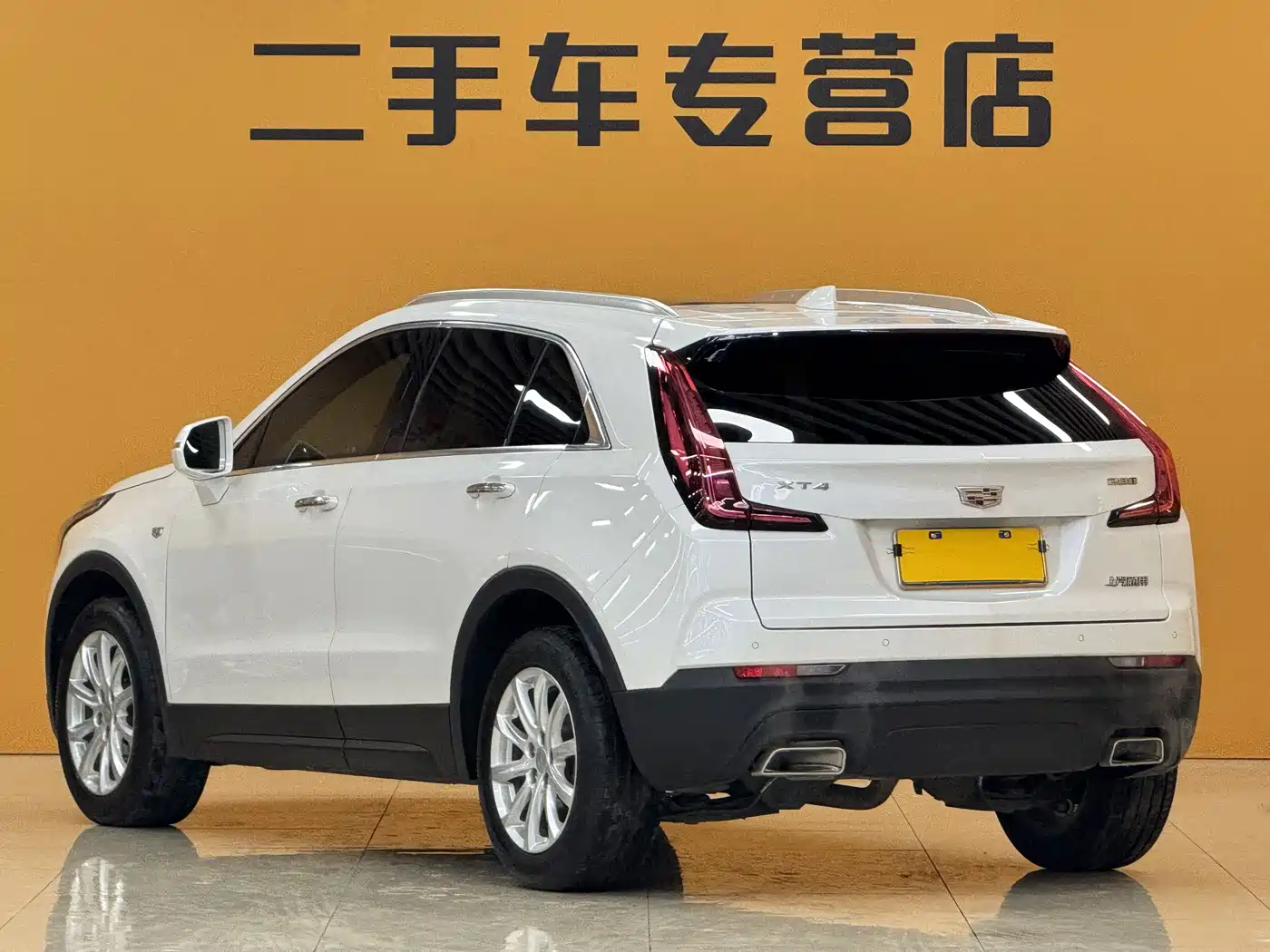 CADILLAC XT4