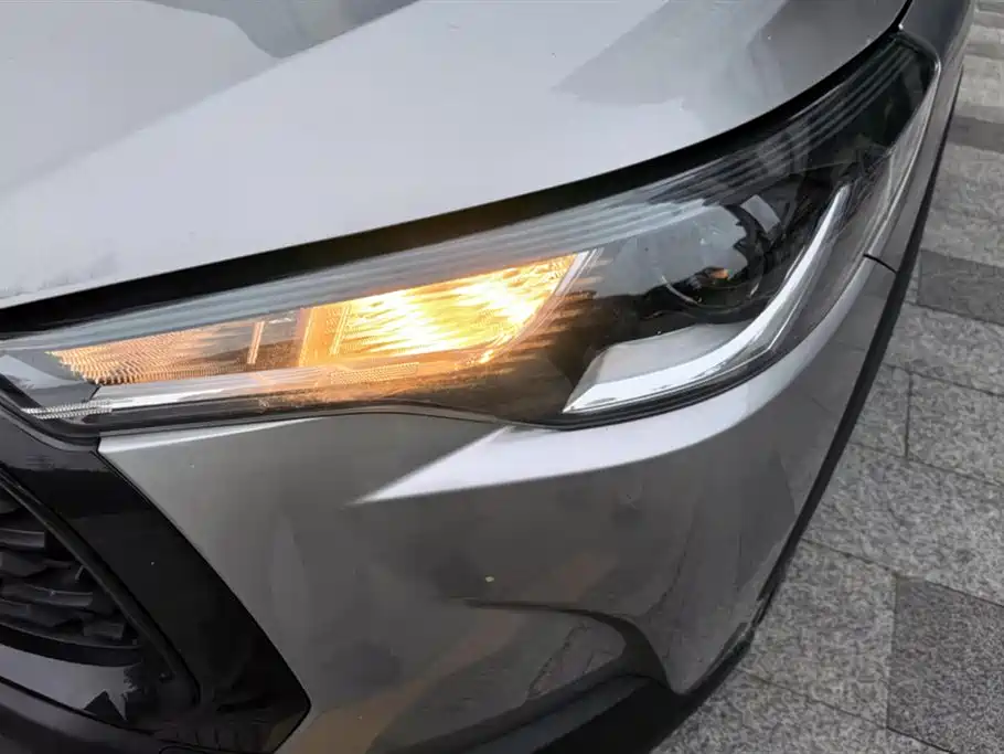 Toyota Corolla Cross 2023 Hybrid 2.0L Pioneer Edition фото 5