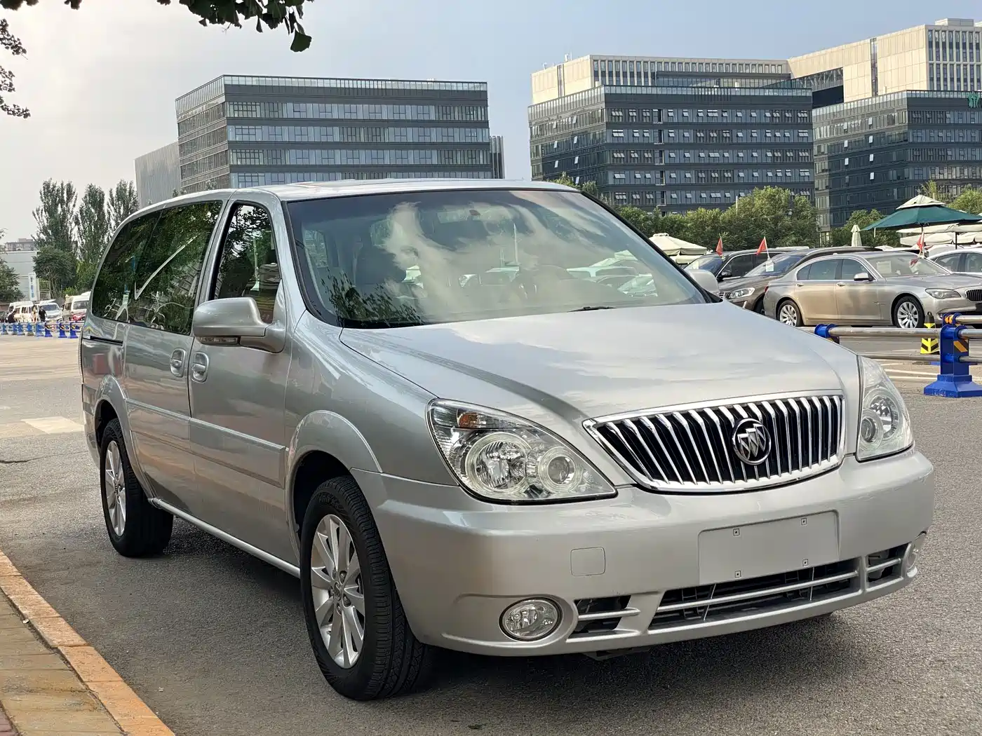 Buick GL8 2012 2011 2.4L LT Executive Edition