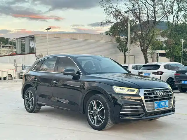 Audi Q5L 2019