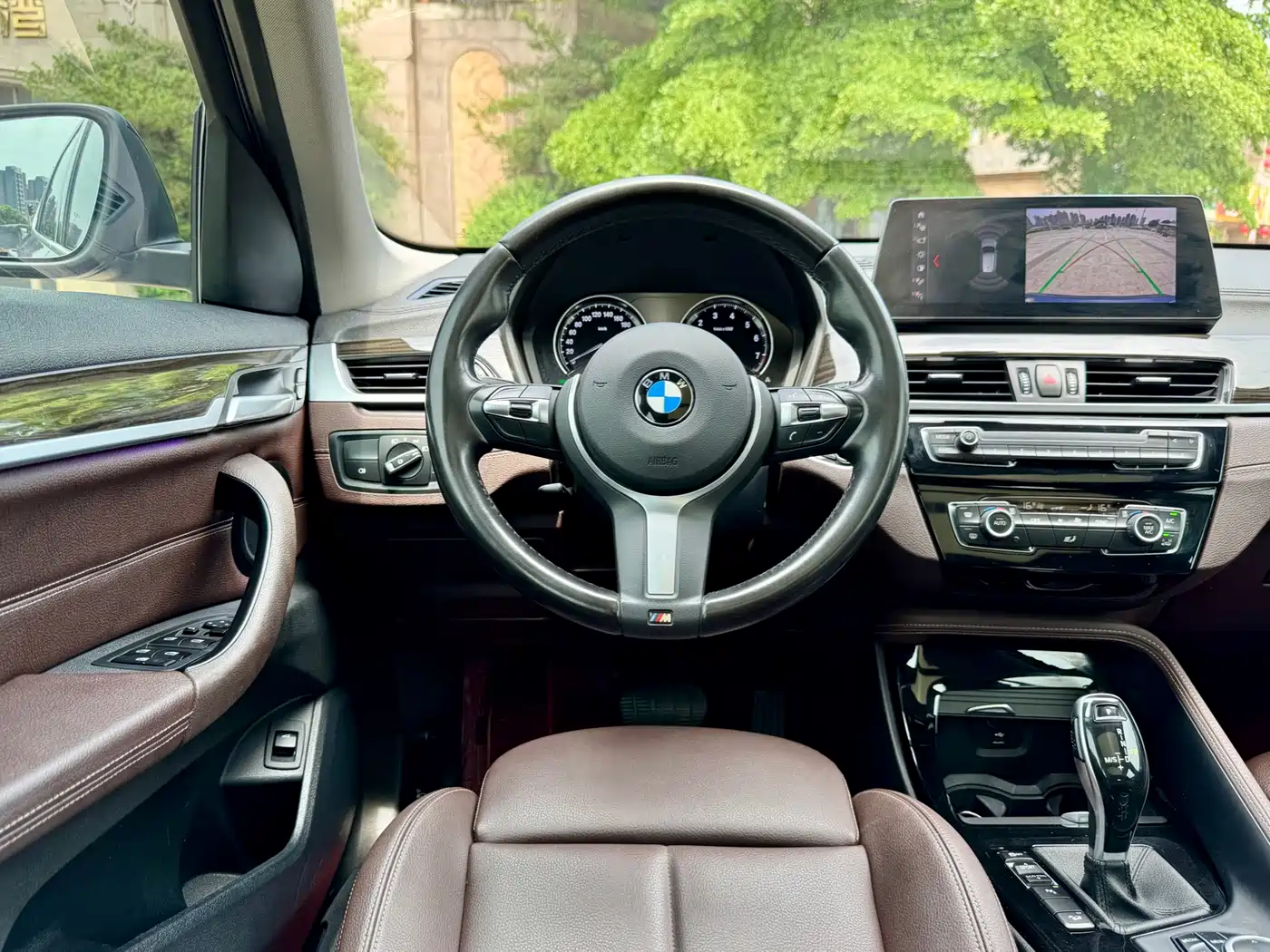 BMW X1 2020 xDrive25Li Premium Edition фото 9
