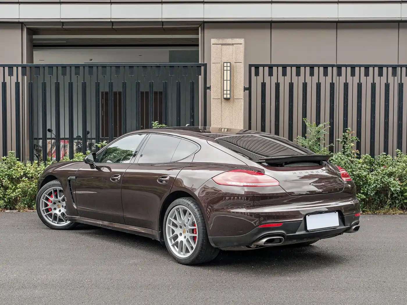 Porsche Panamera 2016 Panamera Edition 3.0T фото 3
