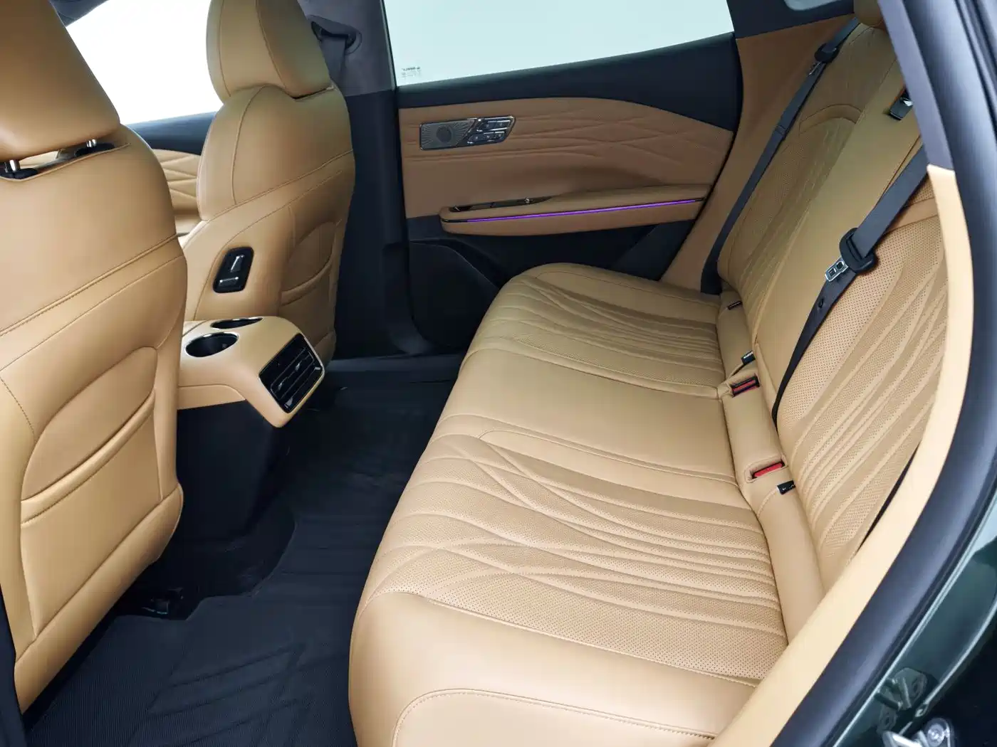 Geely Galaxy Galaxy Xingyao 8 2025 130km EM-P Starship Edition фото 8