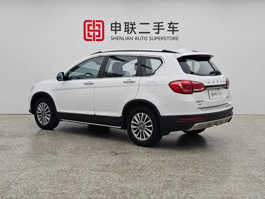 Photo 2 - Haval H6