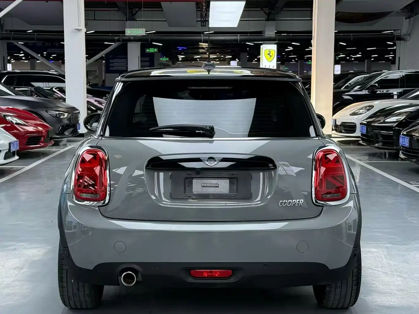 MINI 2020 1.5T COOPER Classic 3-Door Exclusive Edition фото 8