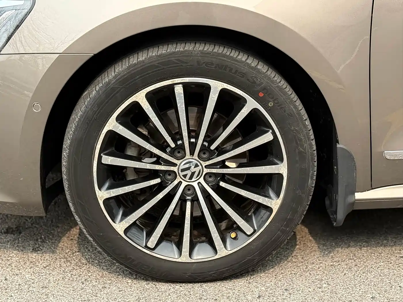 Фото 5 - Volkswagen Passat
