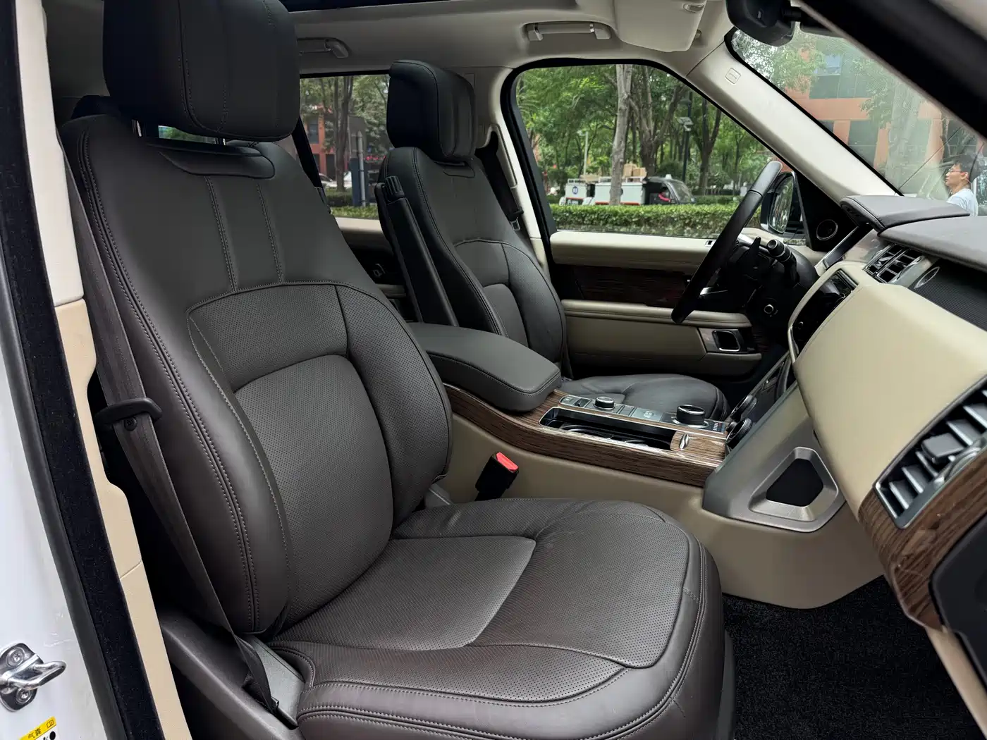 Land Rover Range Rover 2019 3.0 SCV6 Heritage Edition фото 11