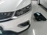 Фото 24 - Geely Coolray