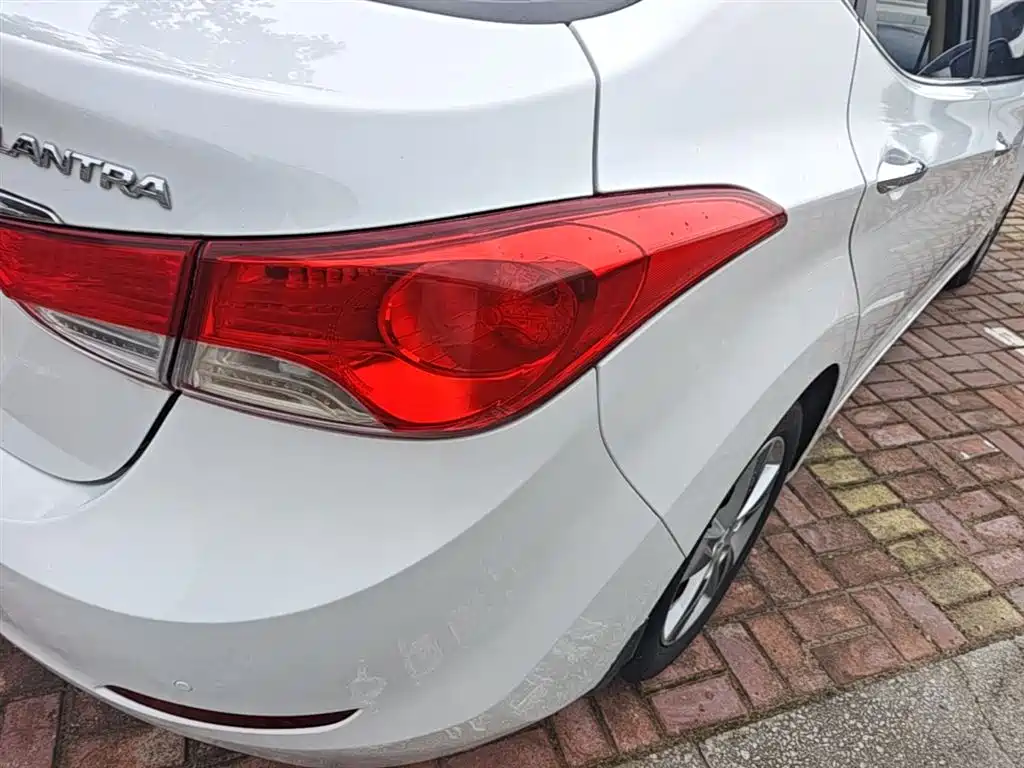Hyundai Langdong 2013 1.6L Automatic Leading фото 8