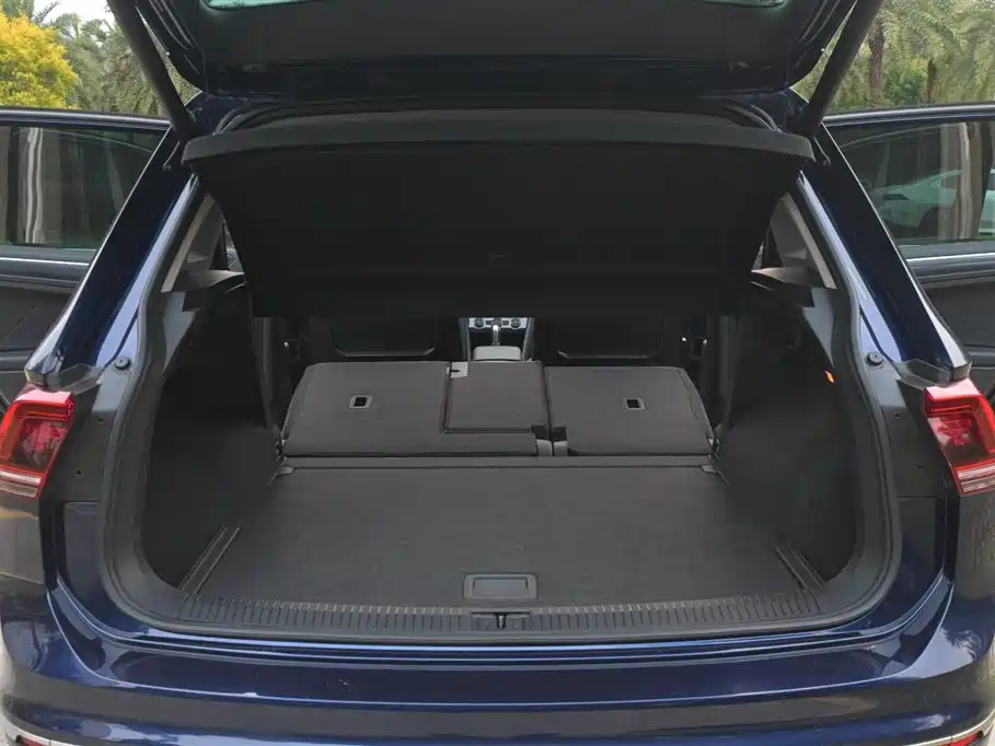 Volkswagen Tiguan 2018 330TSI 4WD Innovation Edition фото 12