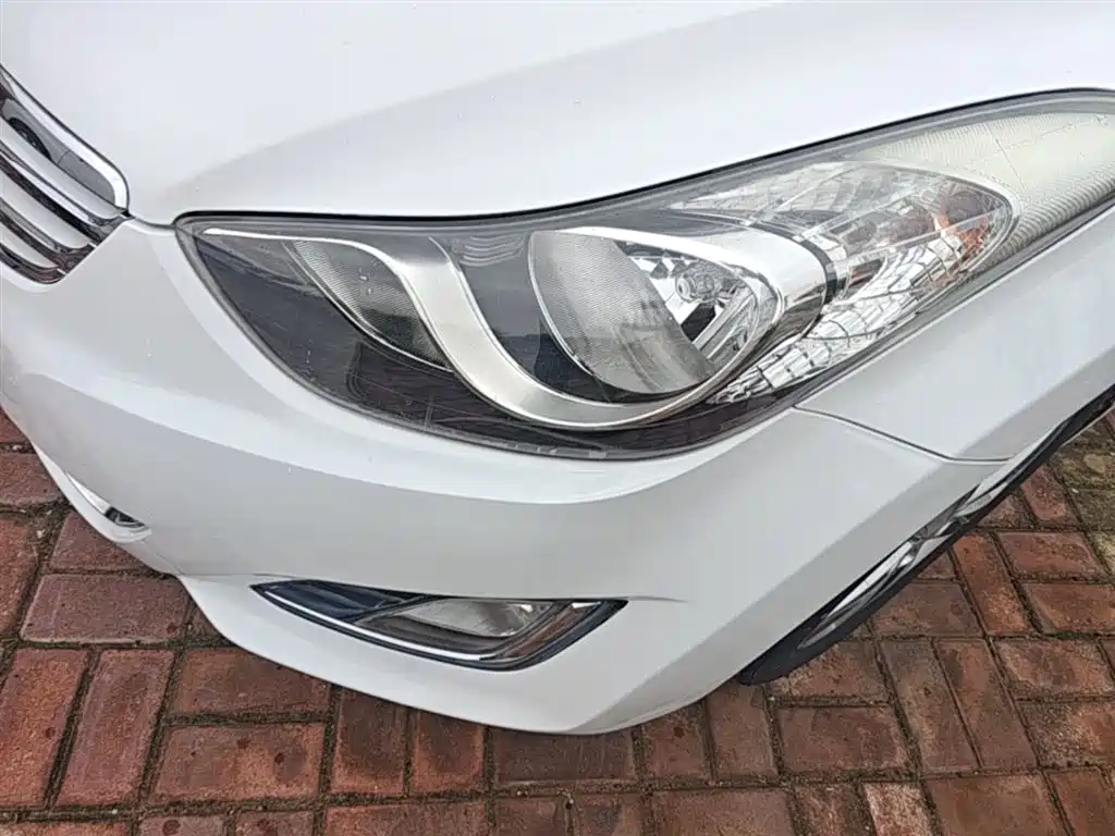 Hyundai Langdong 2013 1.6L Automatic Leading фото 24