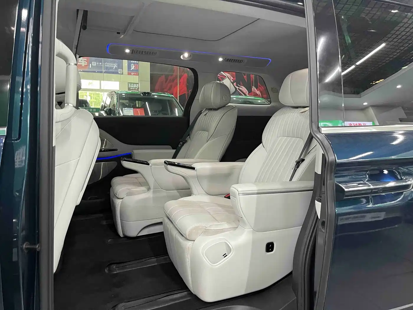 Voyah Auto Voyah Dreamer 2025 2025 PHEV AWD Flagship Kunpeng Edition