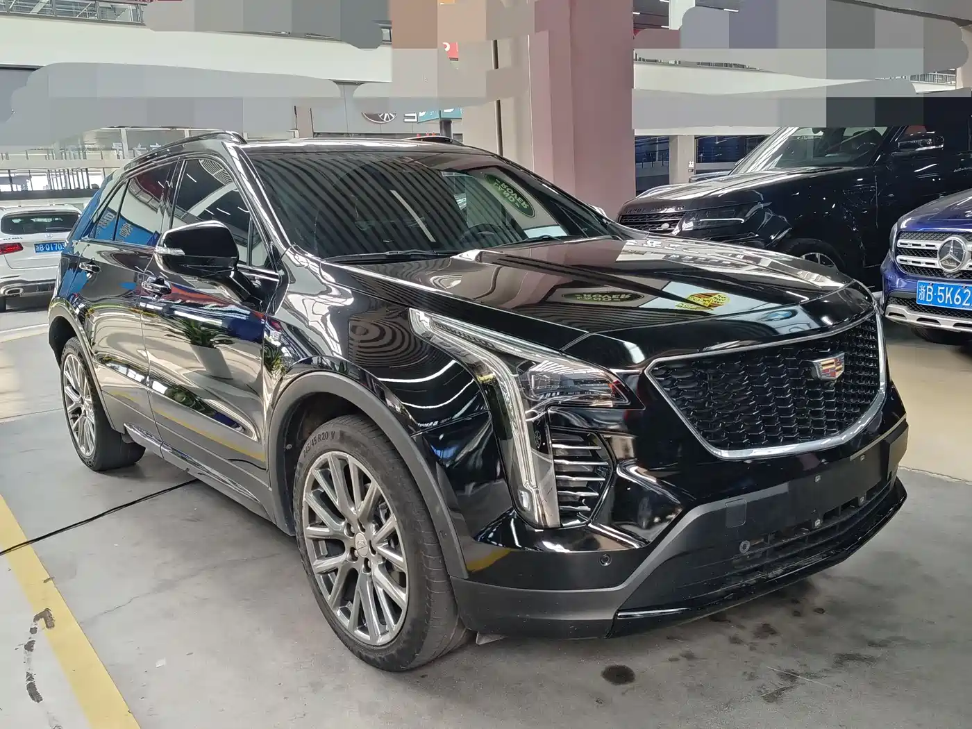 Cadillac XT4 2022 28T FWD Style фото 2