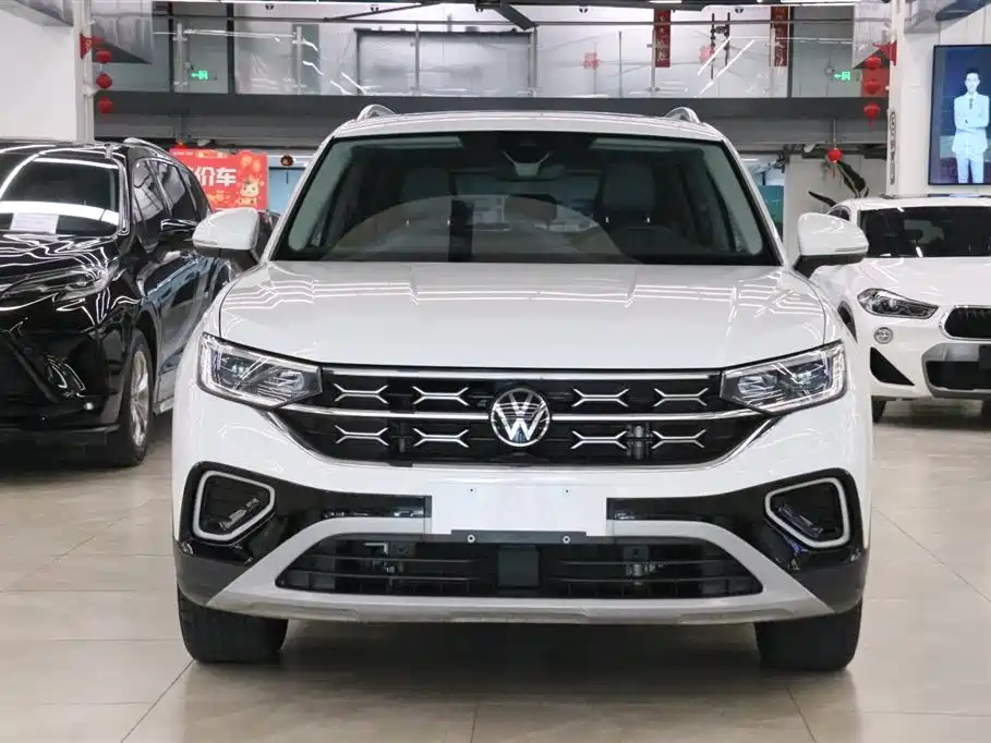 Volkswagen Tayron 2023 300TSI 2WD Luxury Plus Advanced Edition фото 2