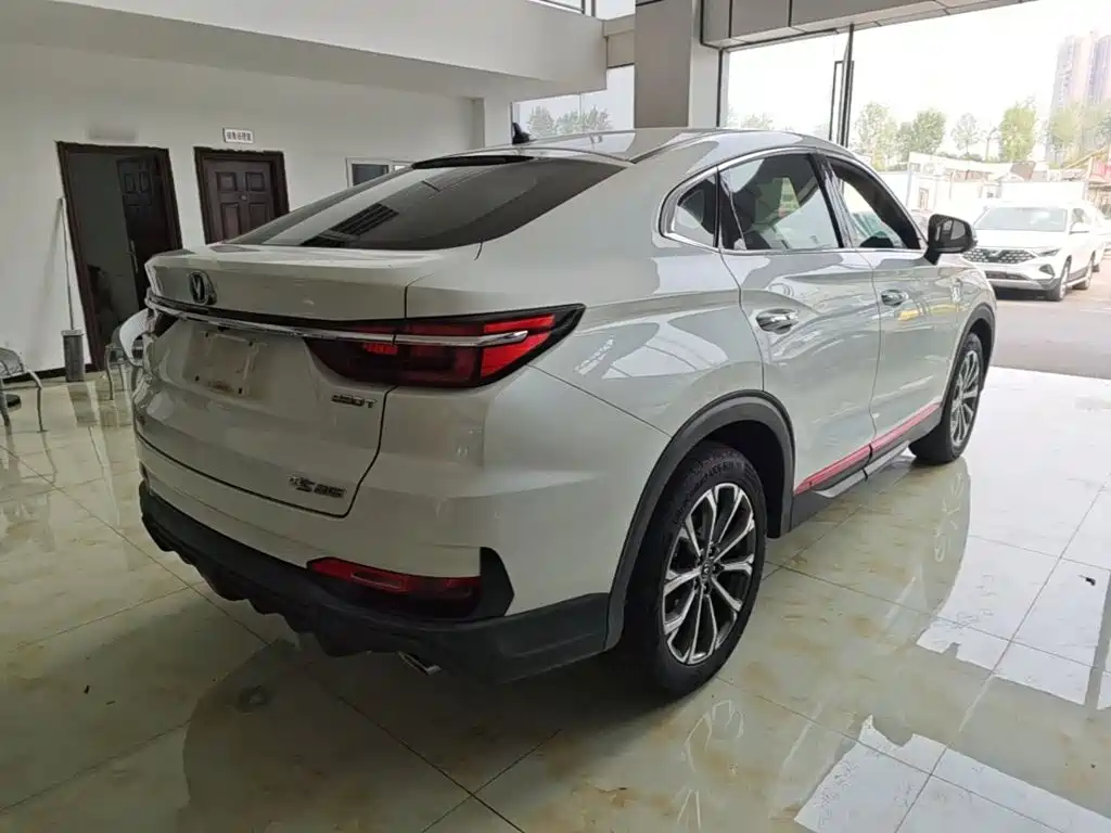 Changan CS85 COUPE 2021 2021 1.5T DCT Luxury