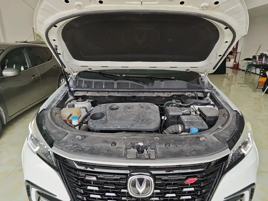 Changan CS85 COUPE 2021 2021 1.5T DCT Luxury