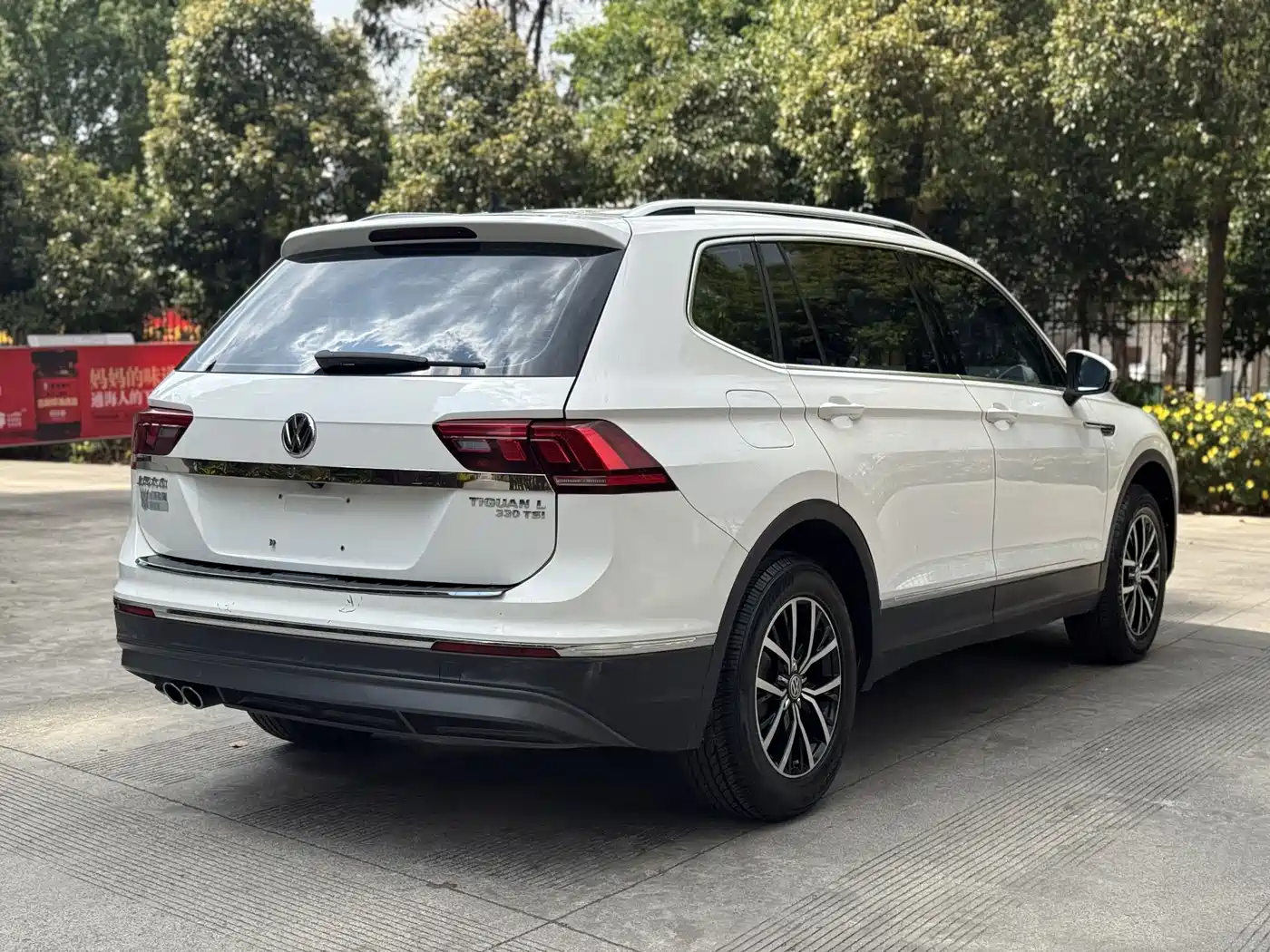 Volkswagen Tiguan L 2018 330TSI Automatic 2WD Comfort Edition фото 19