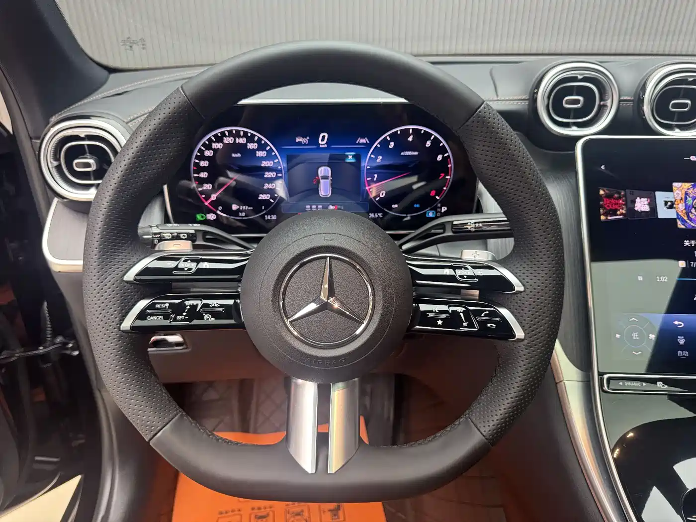Mercedes-Benz GLC 2025 Model Year GLC 260 L 4MATIC Luxury фото 16