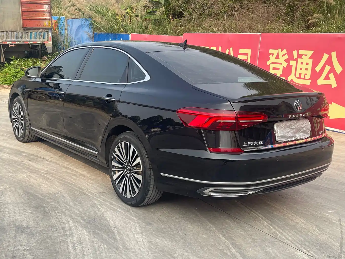 Volkswagen Passat 2020 Facelift 330TSI Premium China VI фото 9