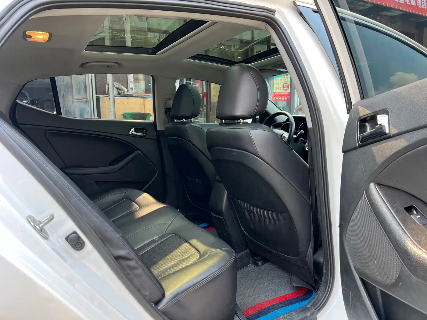 Kia K5 2013 2012 2.0L Automatic Premium