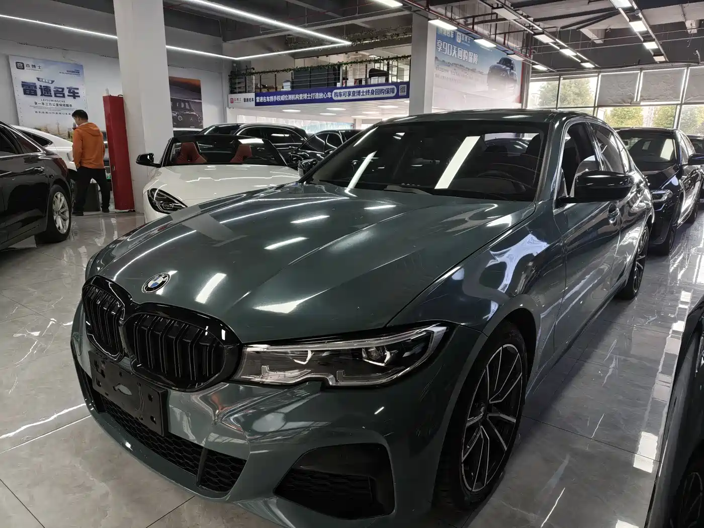 BMW 3 SERIES