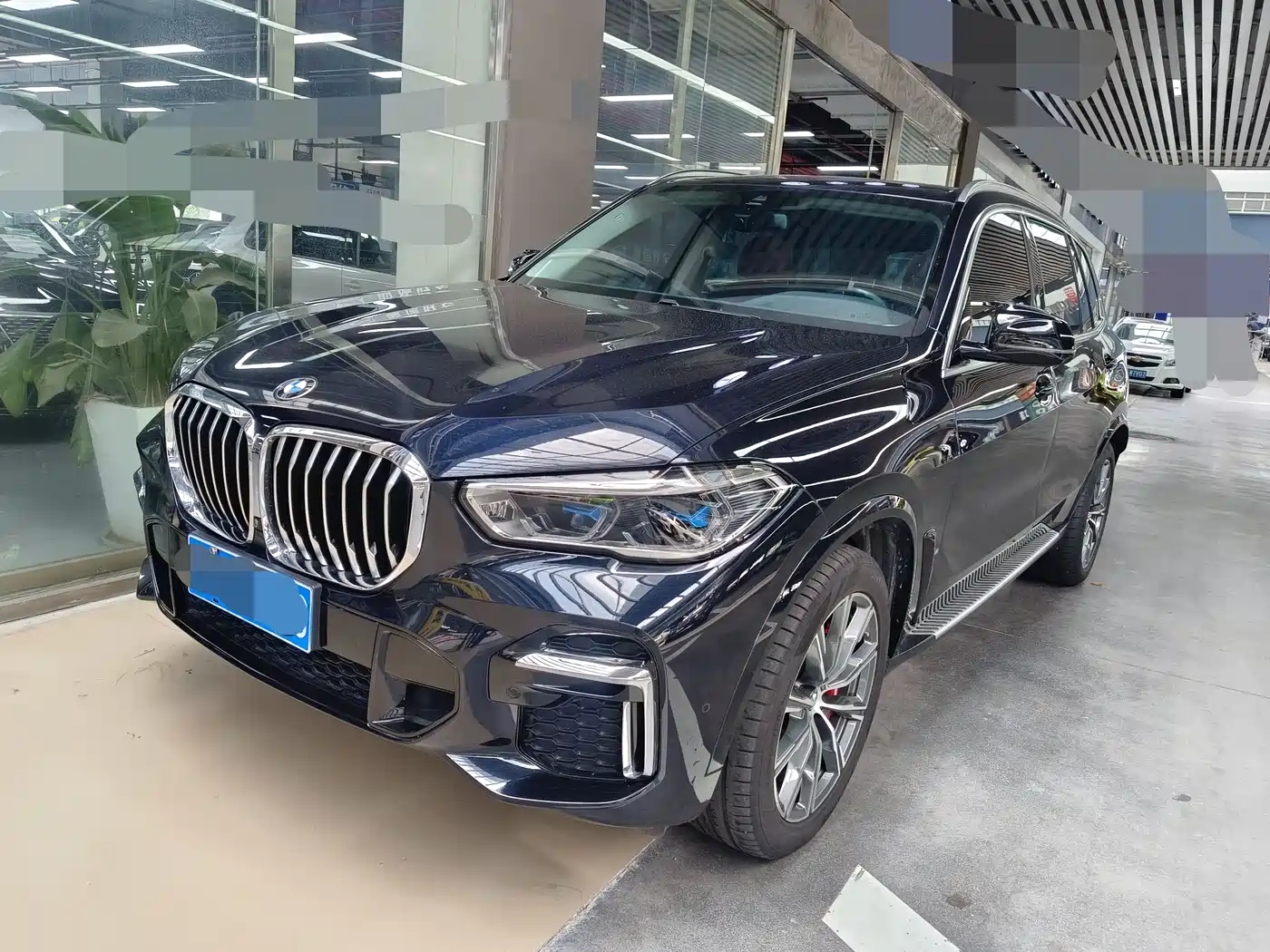 BMW X5 2022 xDrive 30Li Premium M Sport Package