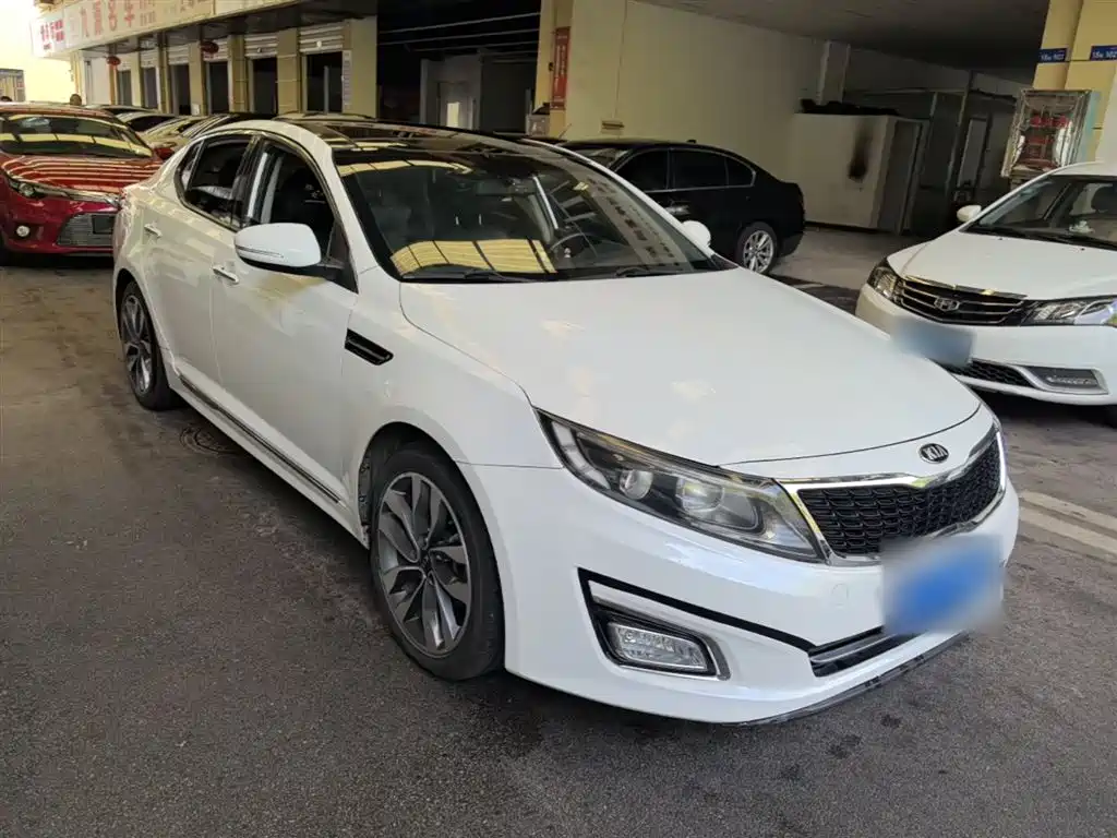 Kia K5 2014 2.0L Automatic LUXURY фото 4