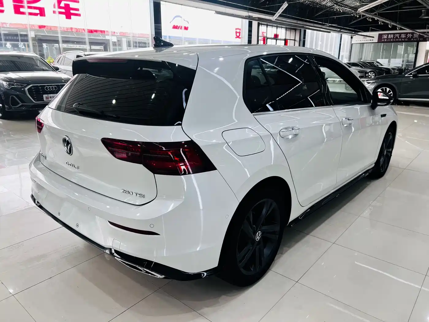 Volkswagen Golf 2021 280TSI DSG R-Line фото 14