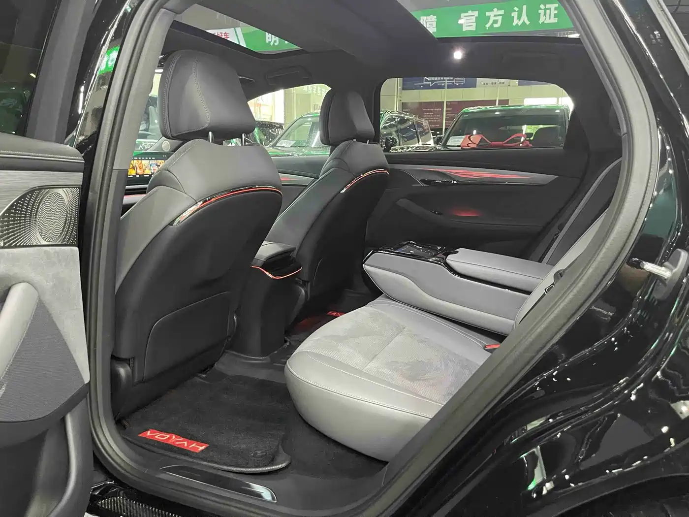 Voyah Auto VOYAH Zhuiguang 2024 2024 PHEV AWD Ultra Long Range Flagship
