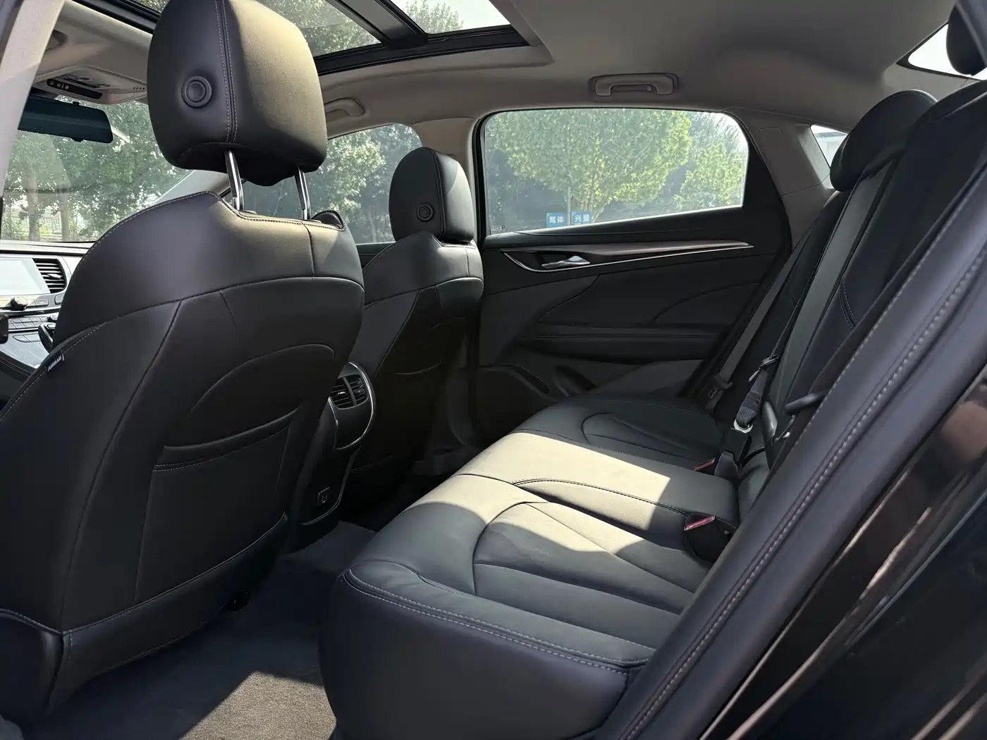 Buick LaCrosse 2022 652T Luxury фото 11