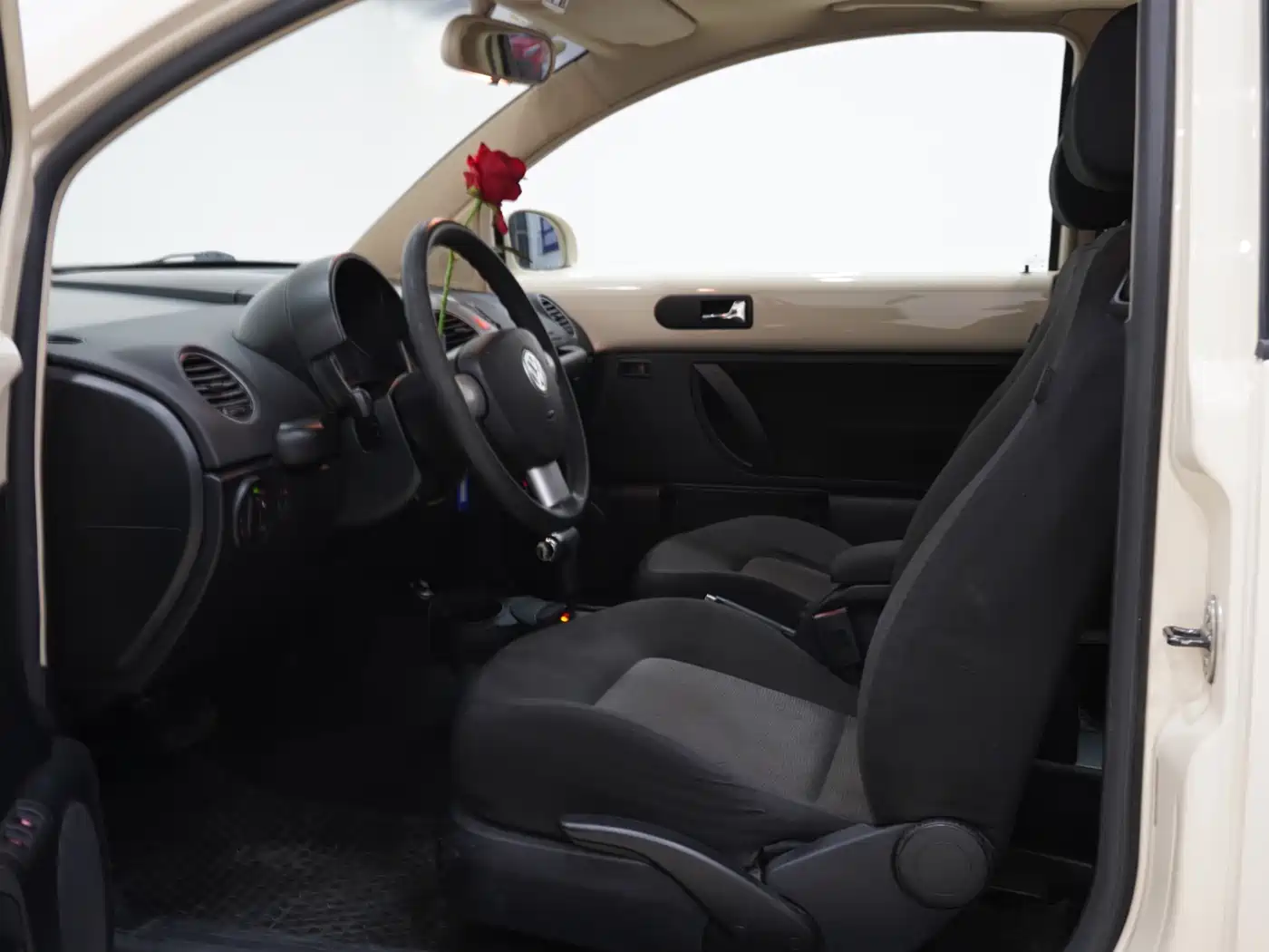 Volkswagen Beetle 2009 2008 2.0 AT Top Configuration