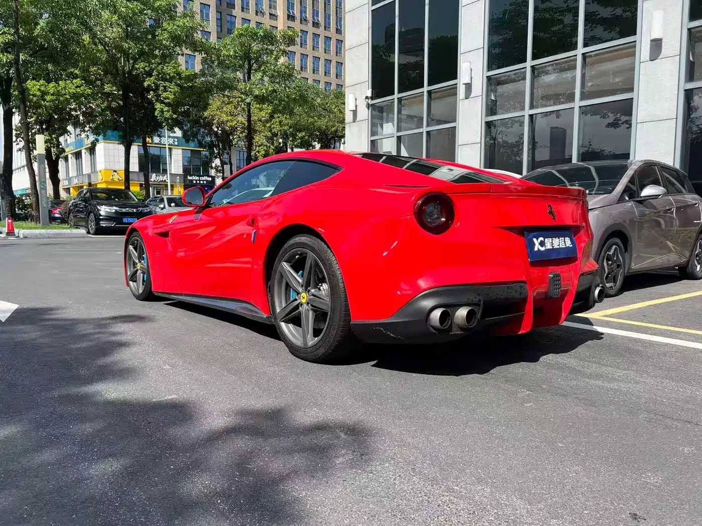 Ferrari F12berlinetta 2014 2013 6.3L Standard