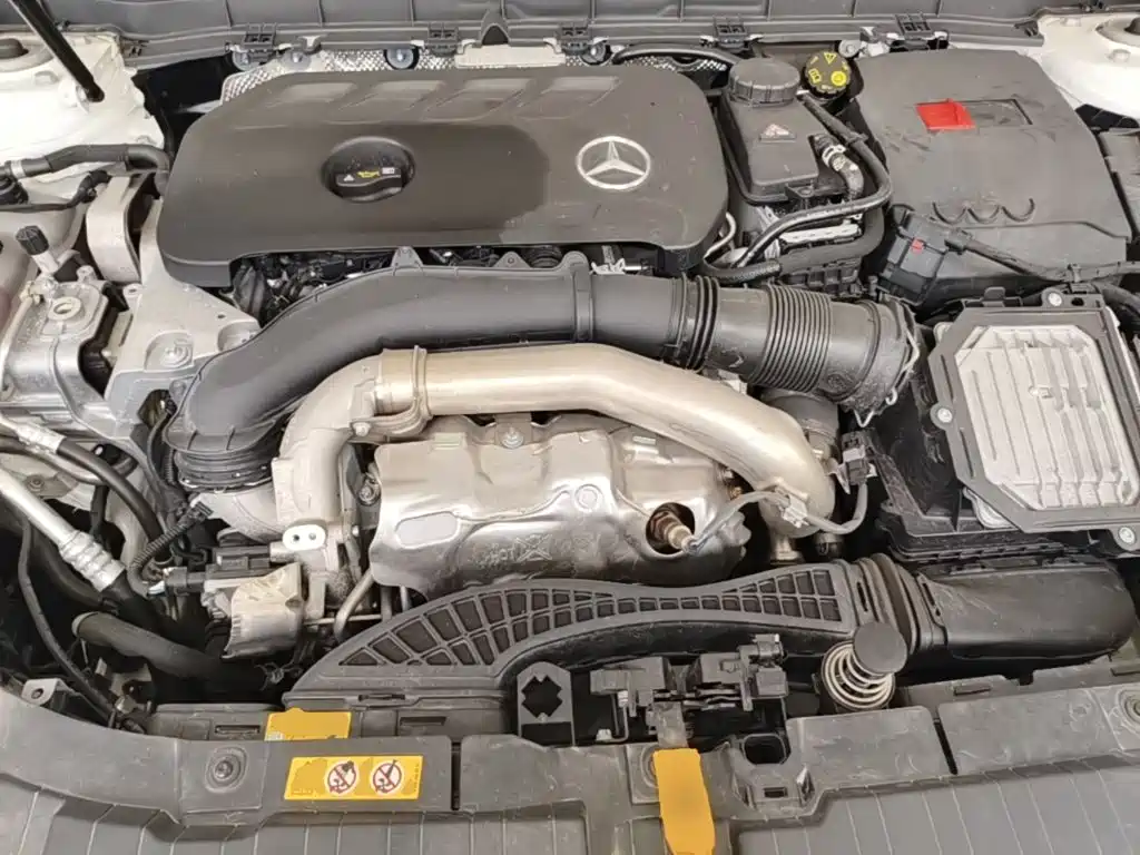 Mercedes-Benz GLB 2025 2024 Facelift GLB 220 Dynamic