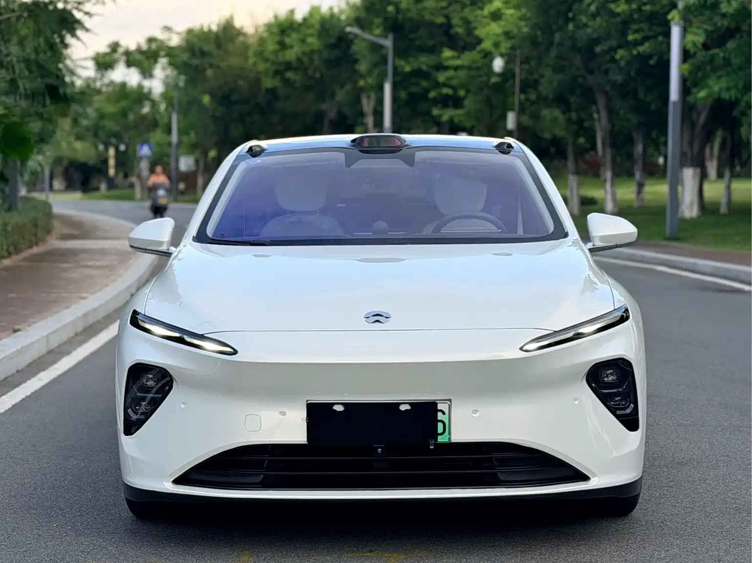Фото 2 - NIO ET7