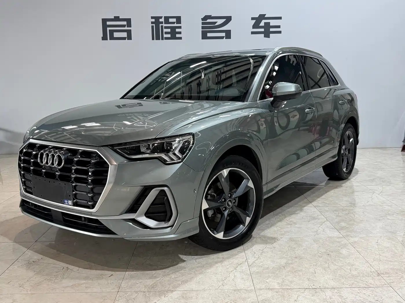 Audi Q3 2023 35 TFSI Fashion Dynamic (1.4T)