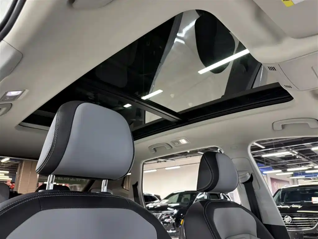 Volkswagen Tayron 2023 330TSI 2WD Luxury Plus Advanced Edition фото 20