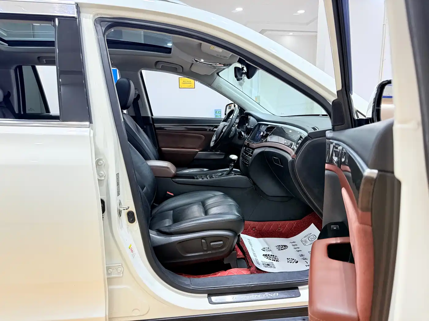 GAC Trumpchi Trumpchi GS8 2017 320T 2WD Luxury Smart Connect (7-seater) фото 12