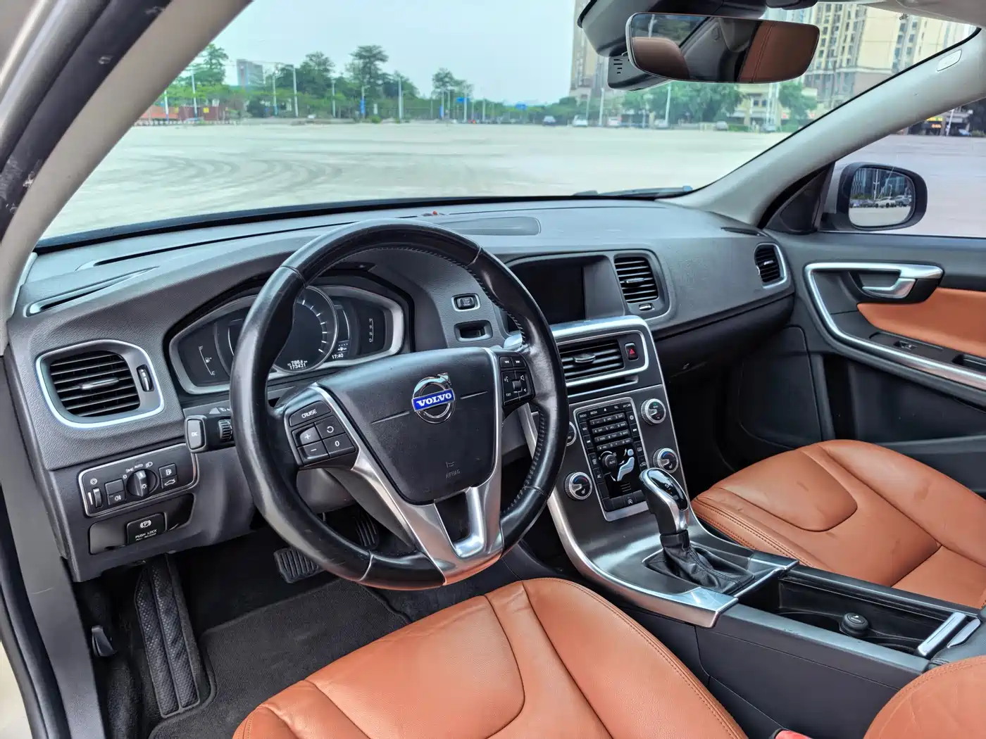 Фото 6 - Volvo S60