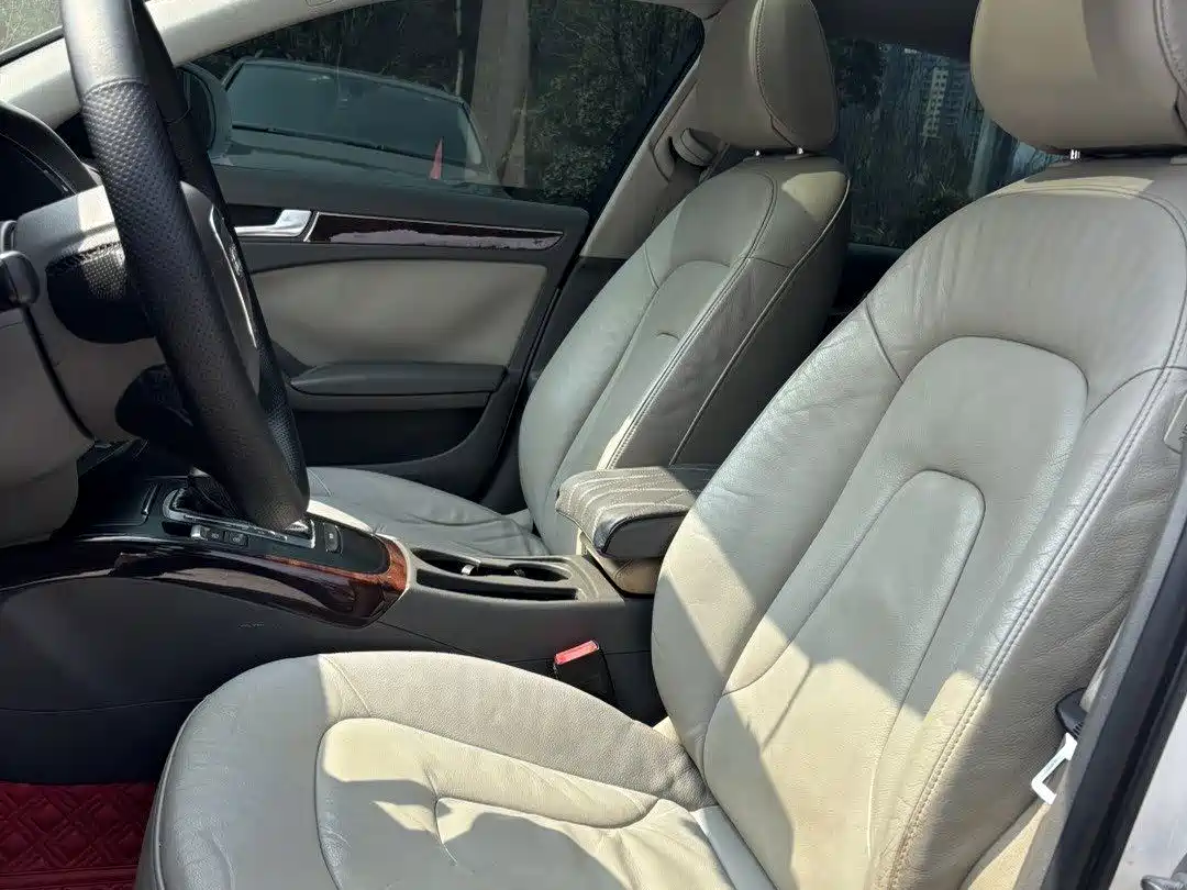 Audi A4L 2010 2010 2.0 TFSI Comfort